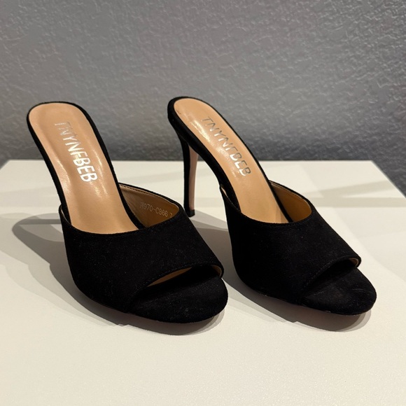 Black Women's Heels- Size 7.5 - Picture 1 of 6